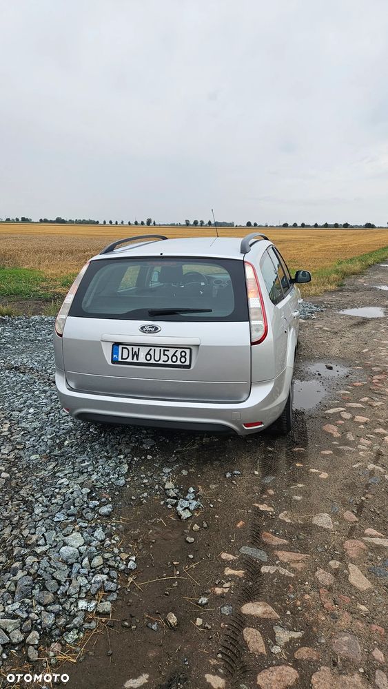 Ford Focus 1.6 16V Trend - 3