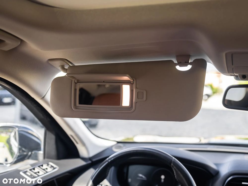 Jaguar F-Pace 2.0 i4P AWD Prestige - 22