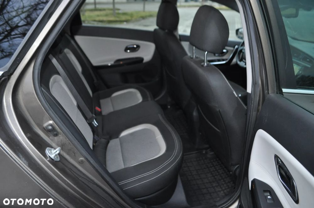 Kia Ceed 1.6 CRDi 128 Spirit - 14