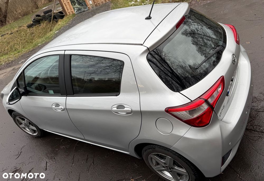 Toyota Yaris 1.0 Active EU6 - 11