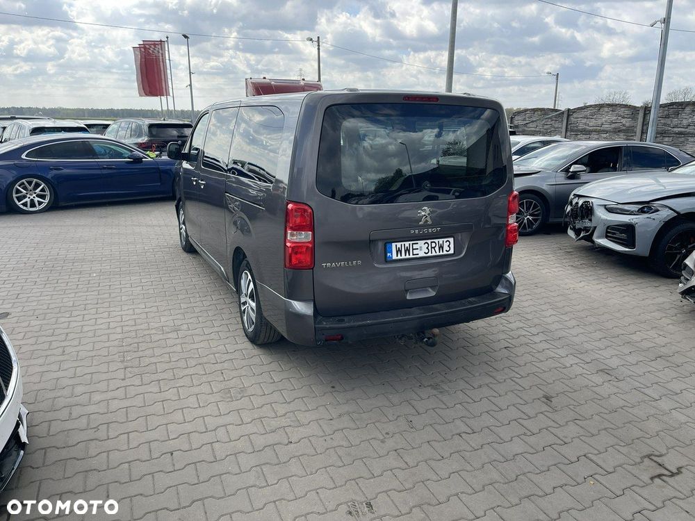 Peugeot Traveller - 2