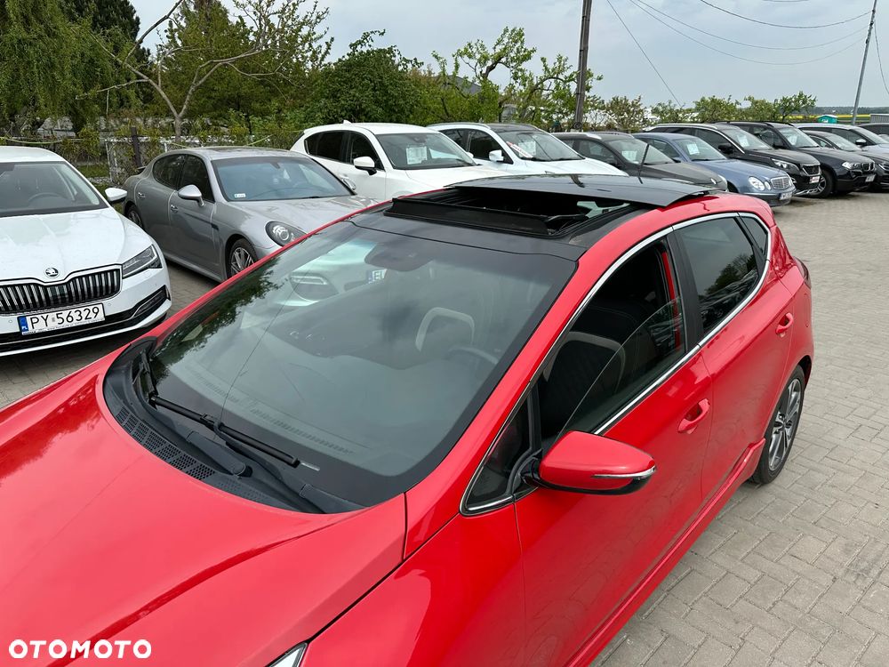Kia Ceed - 34