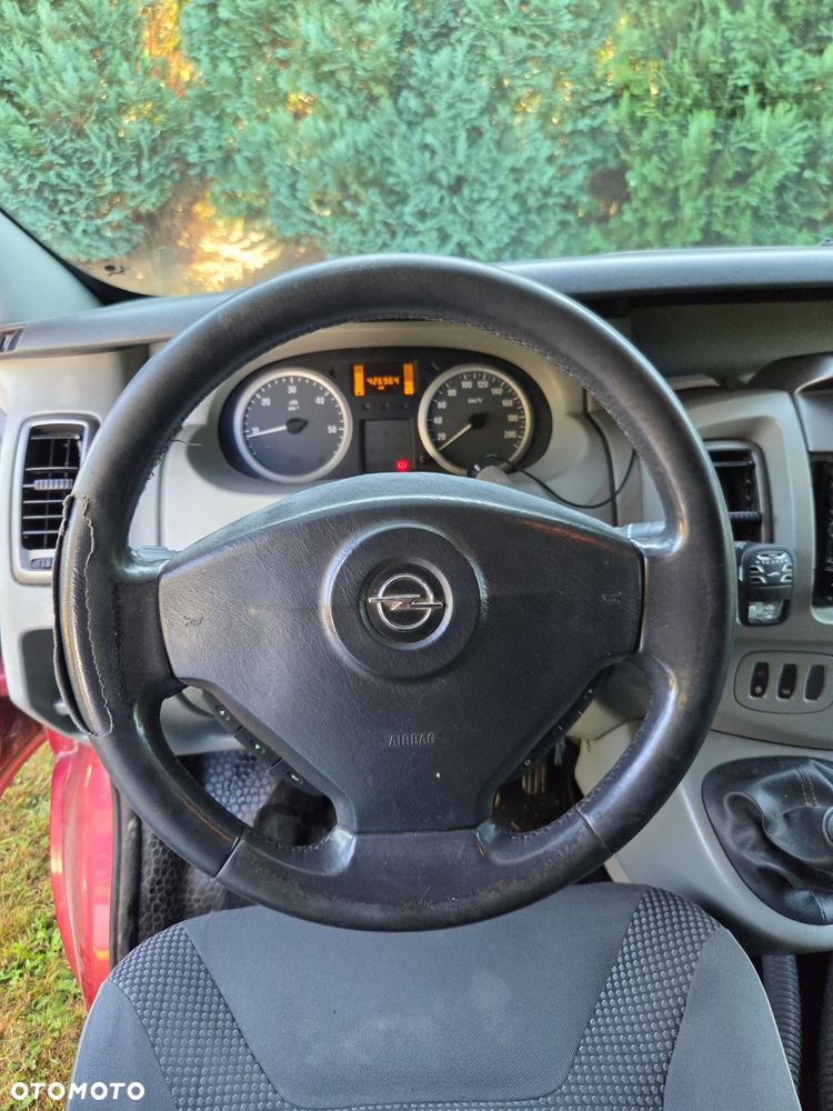 Opel Vivaro 2.5 CDTI - 23