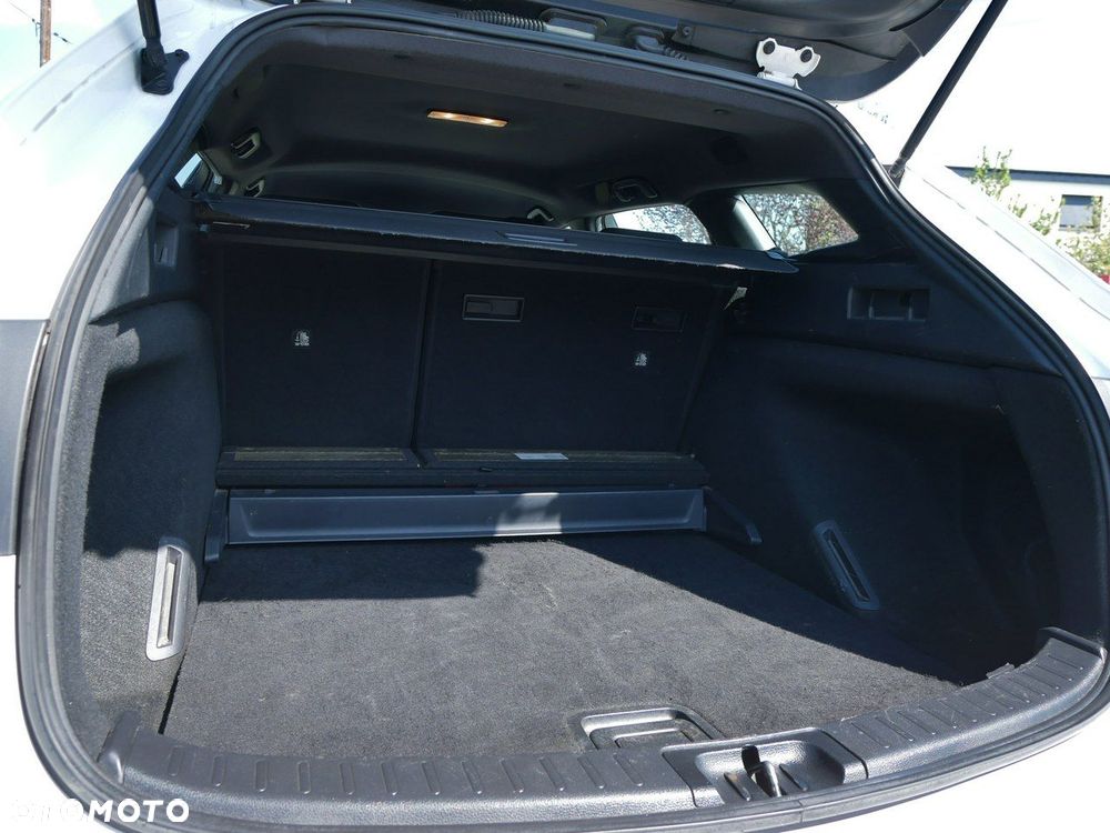 Toyota Corolla 1.8 Hybrid Active - 12