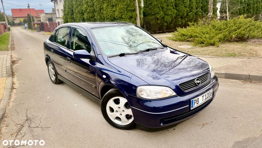 Opel Astra - 11