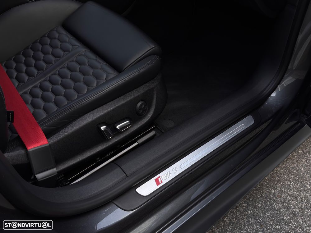 Audi RS7 Sportback 4.0 TFSI quattro Tiptronic - 26