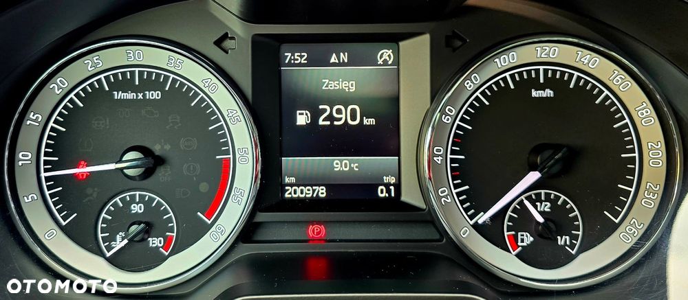 Skoda Octavia 1.6 TDI Premium Edition - 14