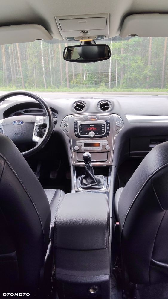 Ford Mondeo - 8