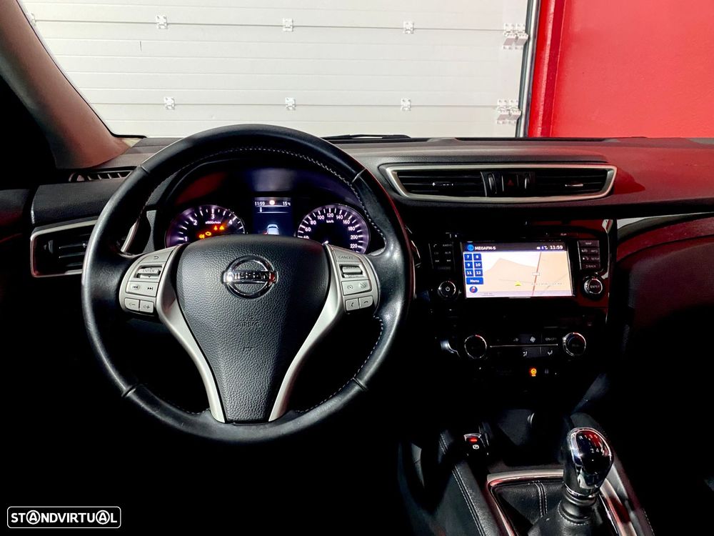 Nissan Qashqai 1.5 dCi Tekna Premium S Alcantara - 28