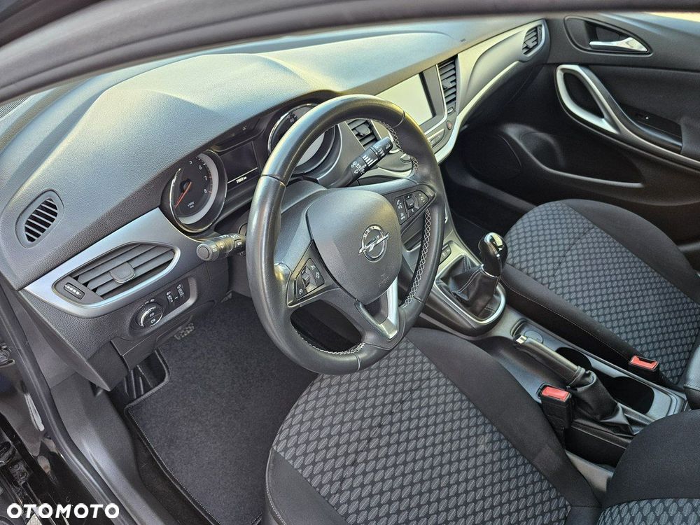 Opel Astra 1.4 T Enjoy S&S - 17