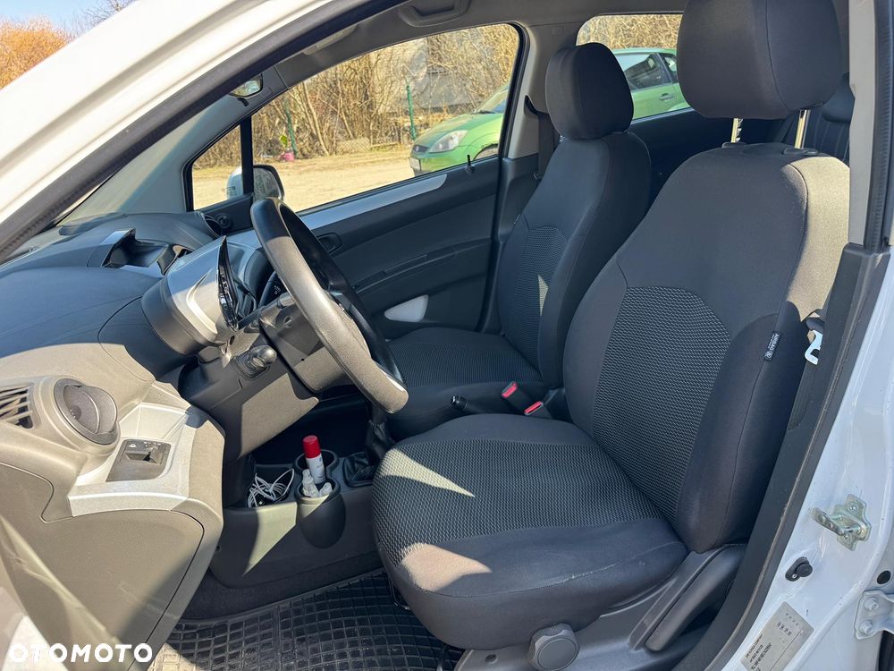 Chevrolet Spark 1.0 LS+ Design - 6