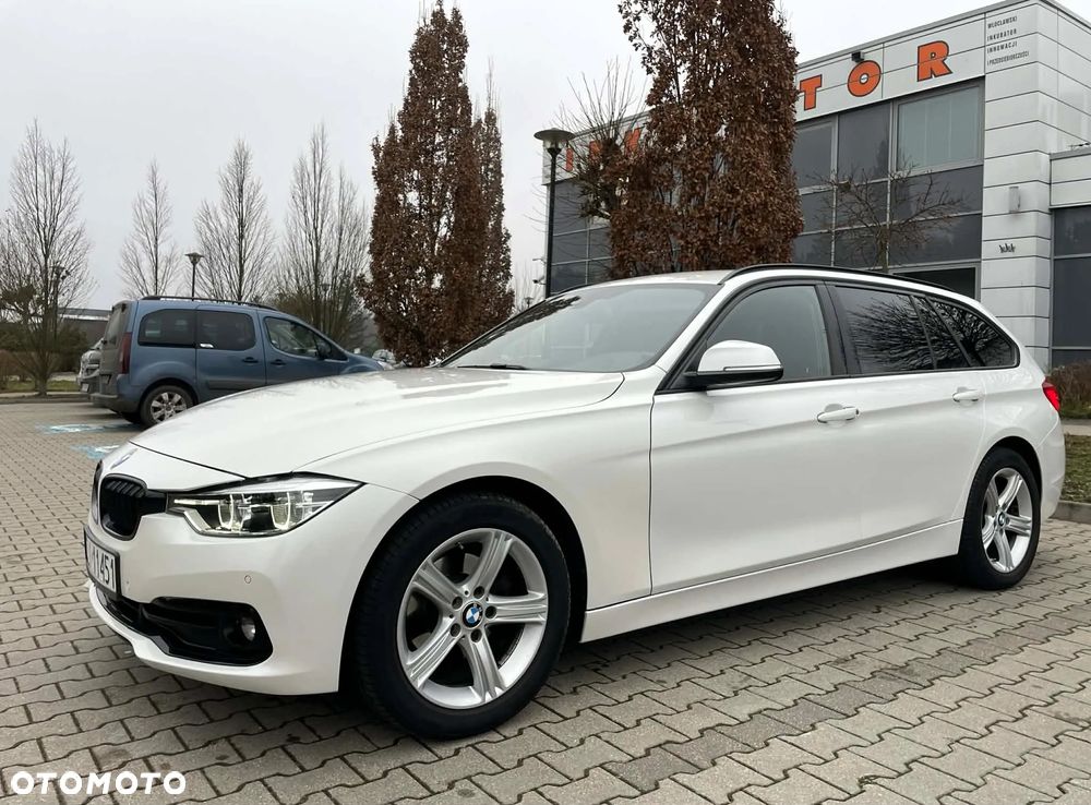 BMW Seria 3 318d Sport Line - 1