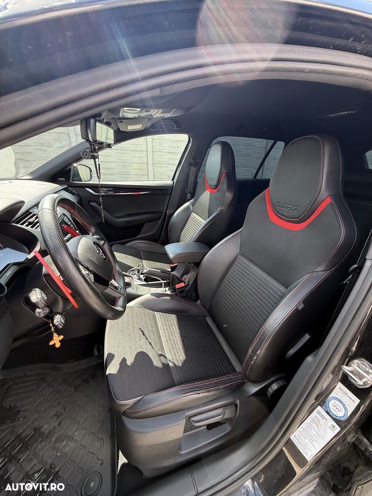 Skoda Octavia 2.0 TDI DSG RS - 11