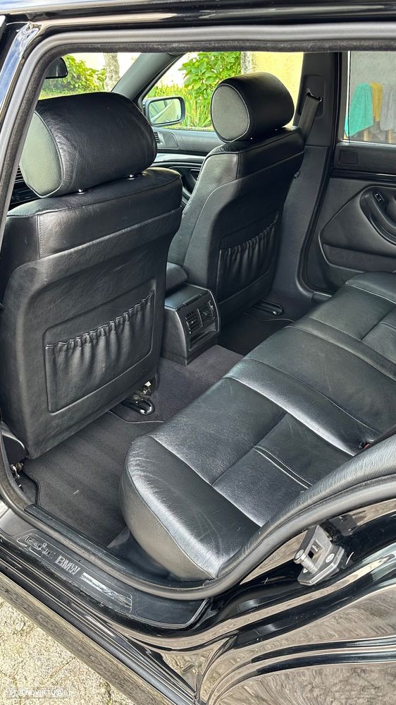 BMW 530 dA Touring - 13