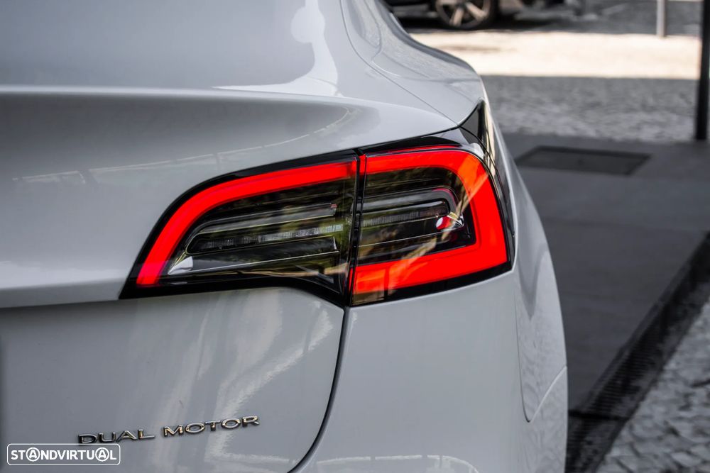 Tesla Model 3 Long Range Tração Integral - 11