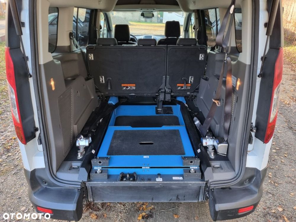 Ford Tourneo Connect Grand - 16