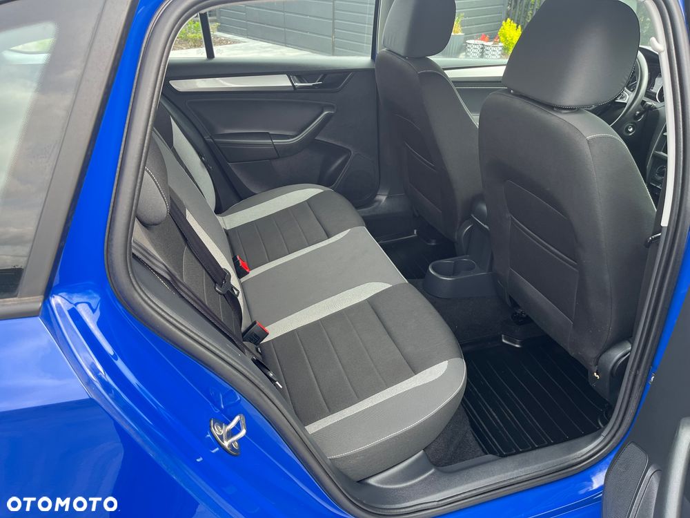 Skoda RAPID 1.0 TSI Ambition - 11