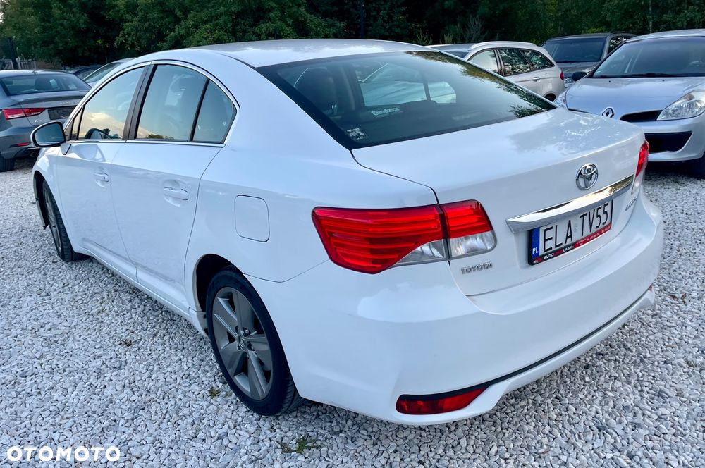 Toyota Avensis 2.0 D-4D Premium - 7