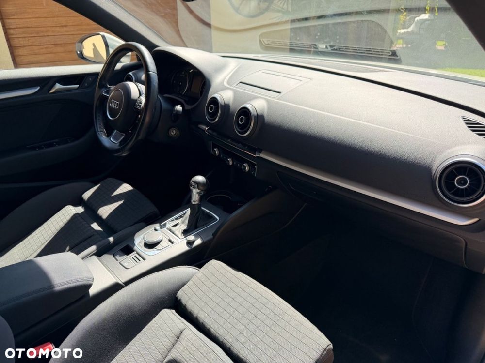 Audi A3 Sportback - 14