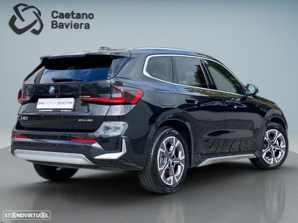 BMW iX1 eDrive20 xLine - 2