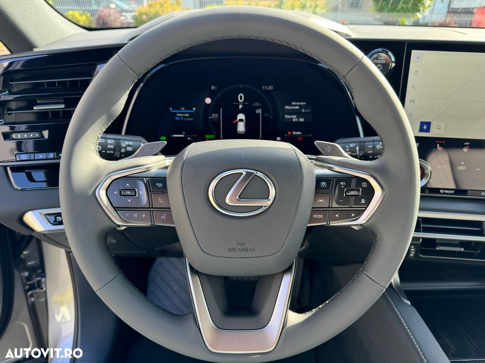 Lexus Seria RX - 10