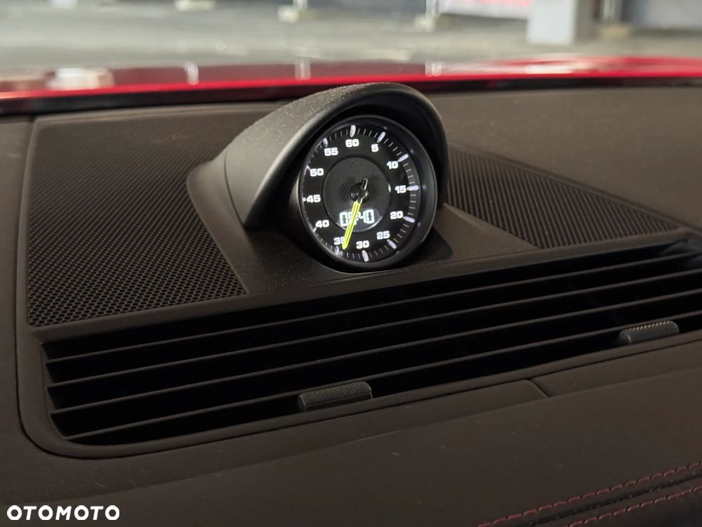 Porsche Panamera 4 E-Hybrid - 33