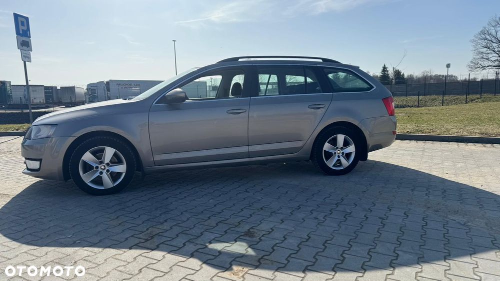 Skoda Octavia 2.0 TDI Style - 4