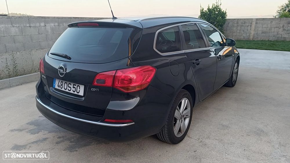 Opel Astra Sports Tourer - 6
