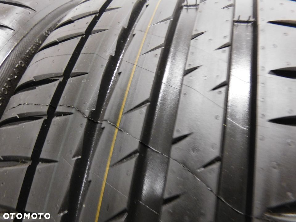 2X  225/45 R19 MICHELIN PILOT SPORT 4 - 2