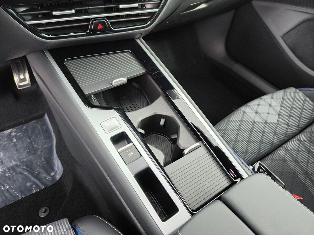 Volkswagen Passat - 15