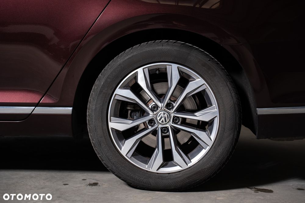 Volkswagen Passat 1.4 TSI BMT ACT Highline - 17