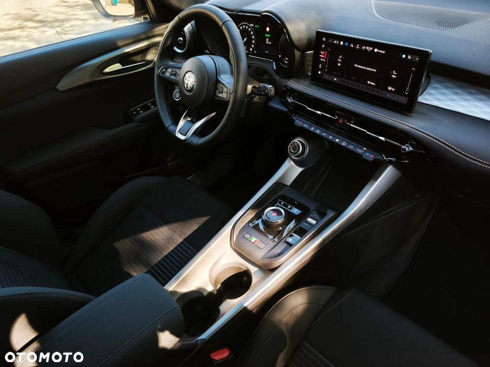 Alfa Romeo Tonale 1.5 T4 GSE mHEV Sprint DCT - 17