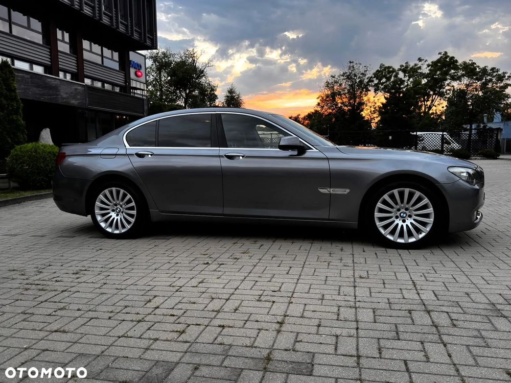 BMW Seria 7 730d - 2