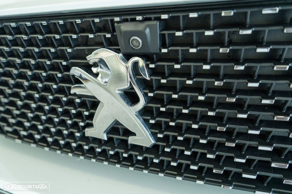 Peugeot 3008 1.6 Hybrid GT e-EAT8 - 20