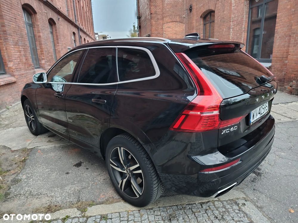 Volvo XC 60 D3 Drive-E R-Design Momentum - 24