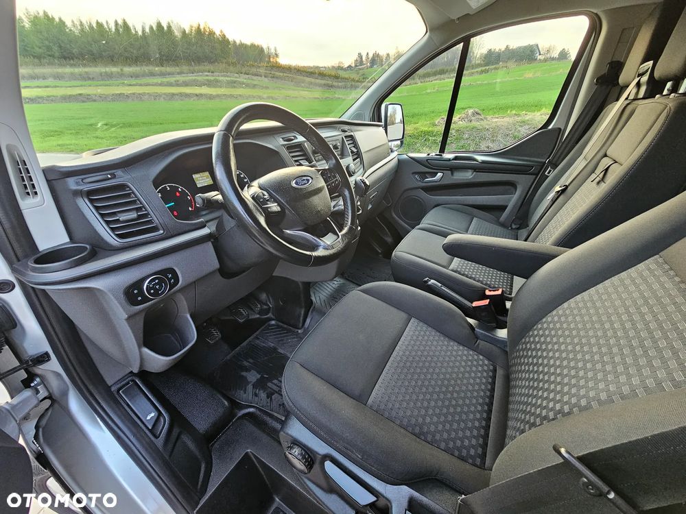 Ford TRANSIT CUSTOM - 6