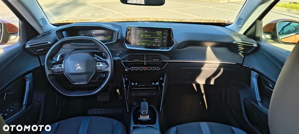 Peugeot 2008 1.2 Pure Tech GPF Allure S&S EAT6 - 12