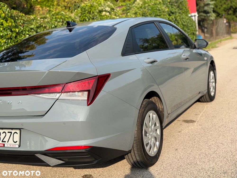 Hyundai Elantra 1.6 Modern - 39