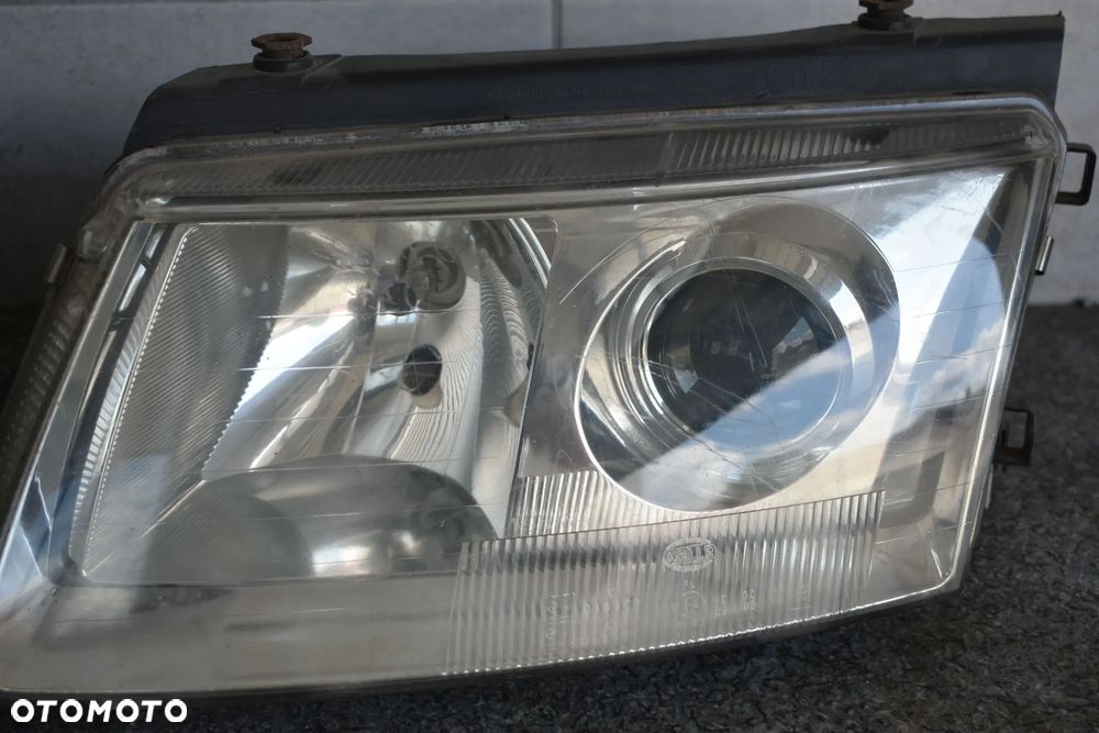 LAMPA LAMPY PRZÓD PASSAT B5 XENON HELLA - 4