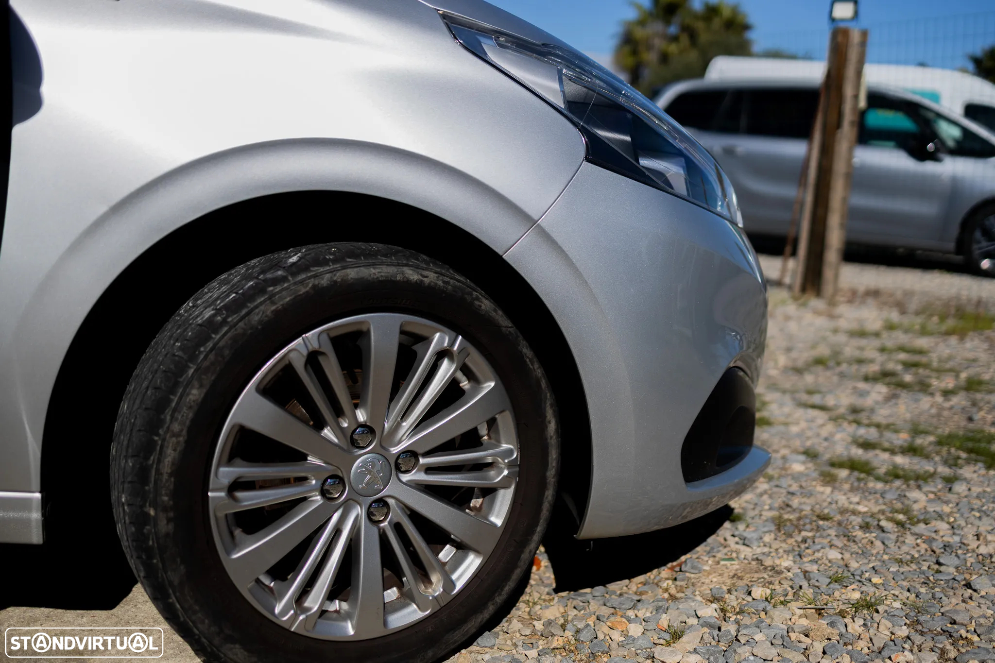 Peugeot 208 1.2 PureTech Active - 20