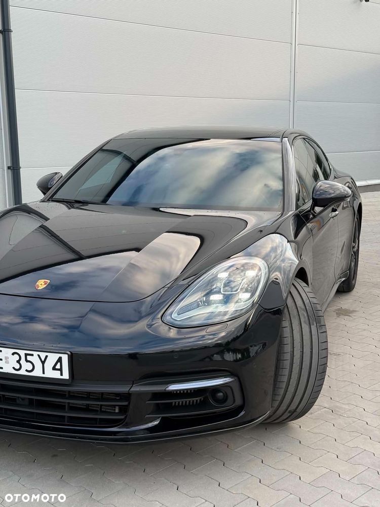 Porsche Panamera 4S - 5