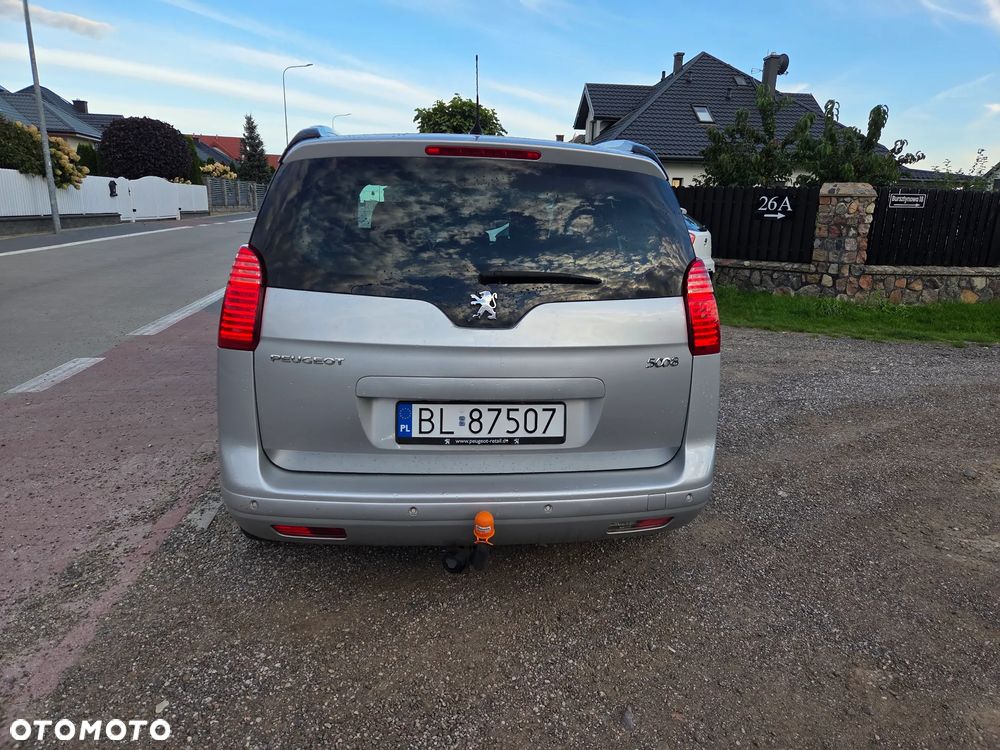 Peugeot 5008 - 10