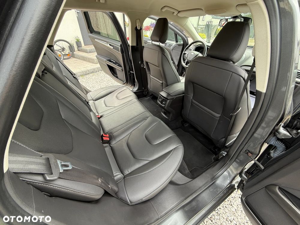 Ford Mondeo 2.0 TDCi Titanium PowerShift - 27