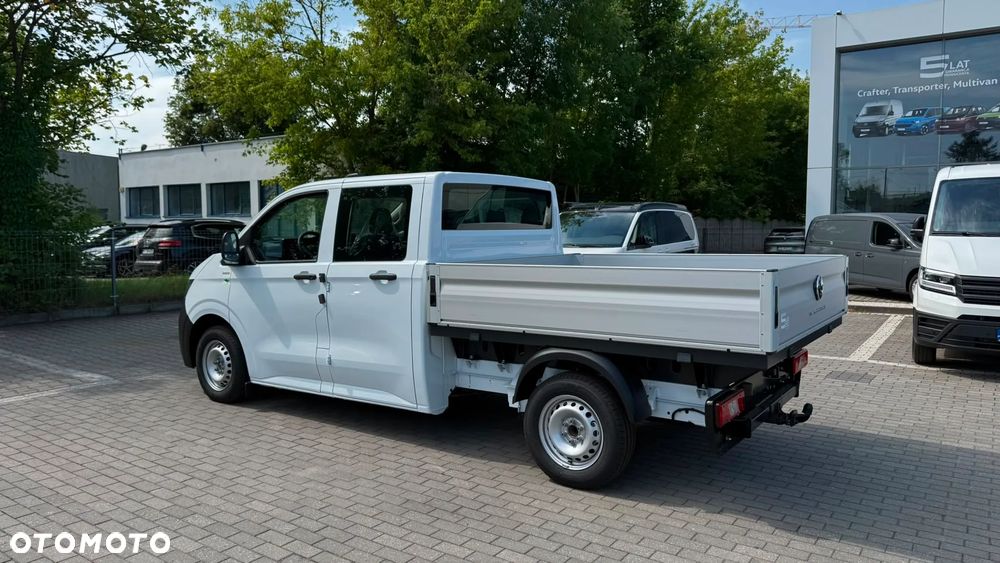 Volkswagen Transporter Skrzyniowy z podwójną kabiną - 12