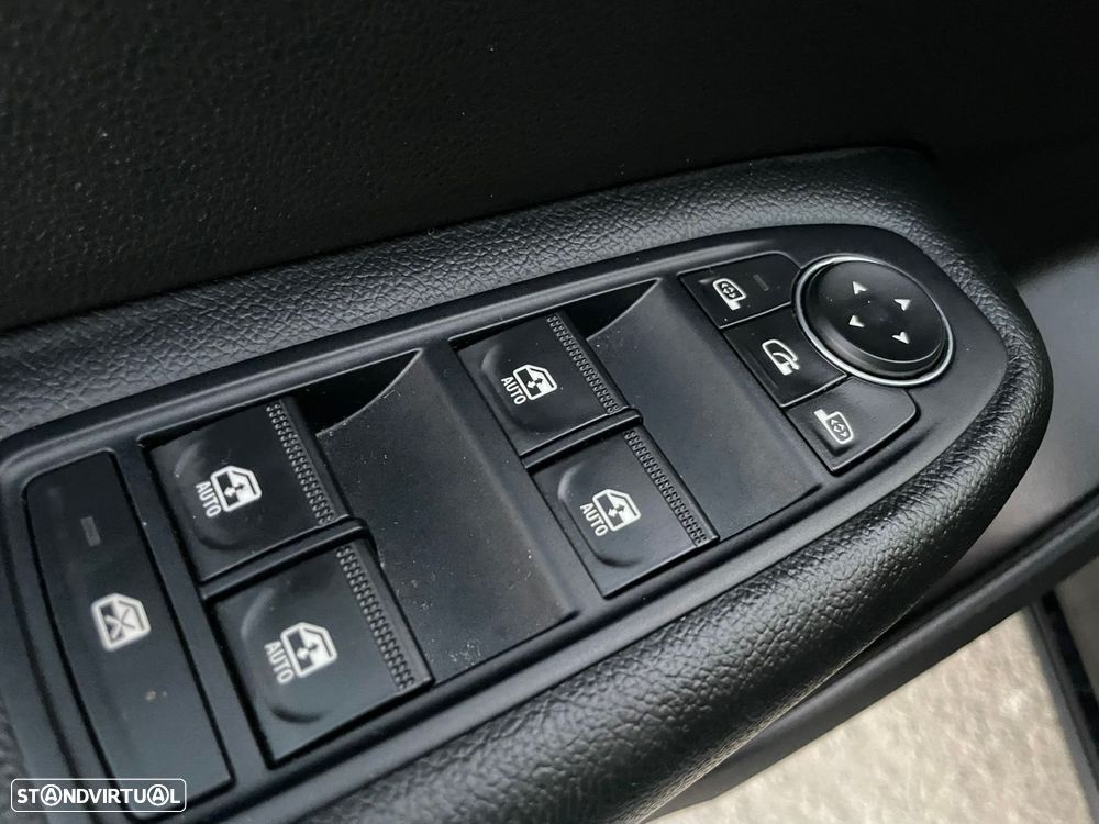Renault Arkana 1.6 E-Tech Business - 36