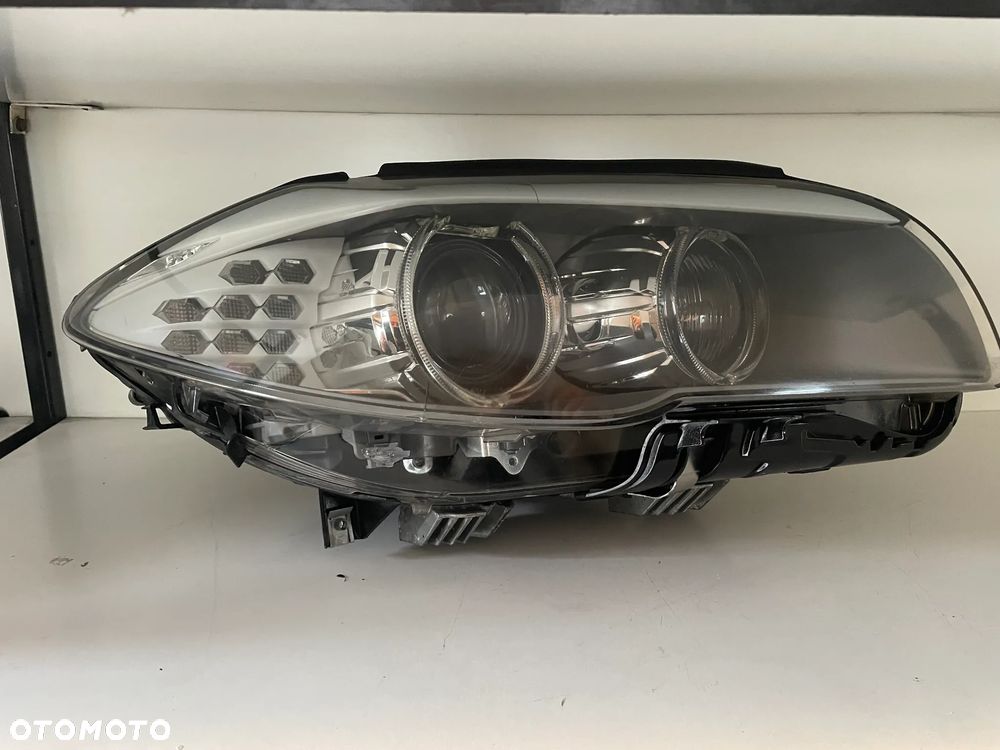 BMW F10 F11 LAMPA PRZEDNIA PRAWA EU LEWA 1zs010 13142 7203252 18/19 xenon skrętny
