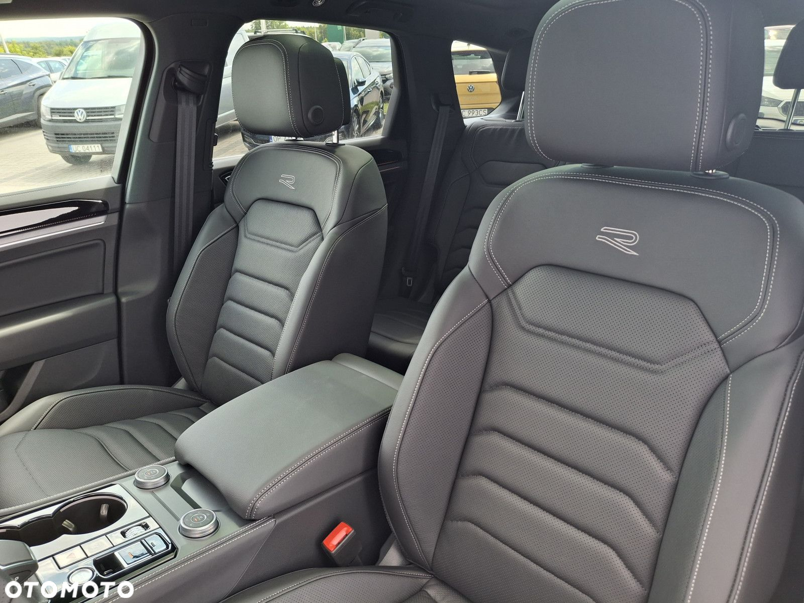 Volkswagen Touareg 3.0 V6 TDI 4Motion R-Line - 16