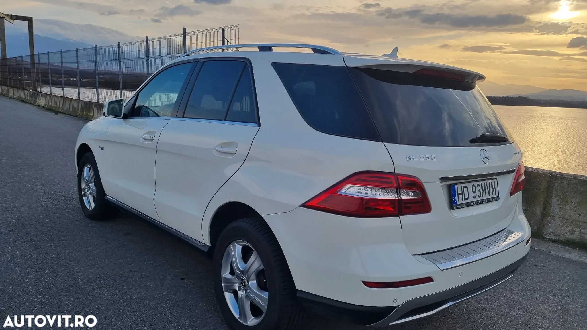 Mercedes-Benz ML 250 BlueTec 4MATIC Aut - 4