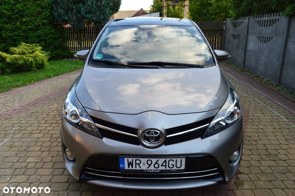 Toyota Verso 1.8 Prestige - 1