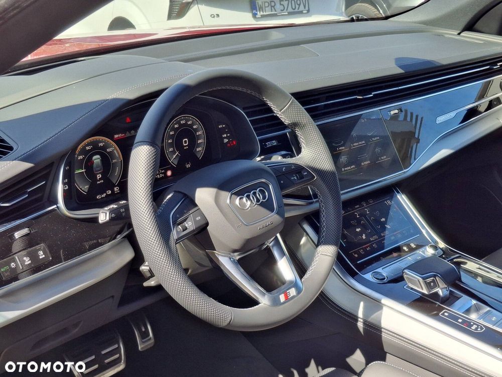 Audi Q8 - 31
